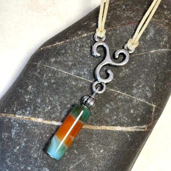 2/$20, Multicolor Dyed Agate Cord Necklace, Gemstone Lariat Necklace - Picture 7 of 11